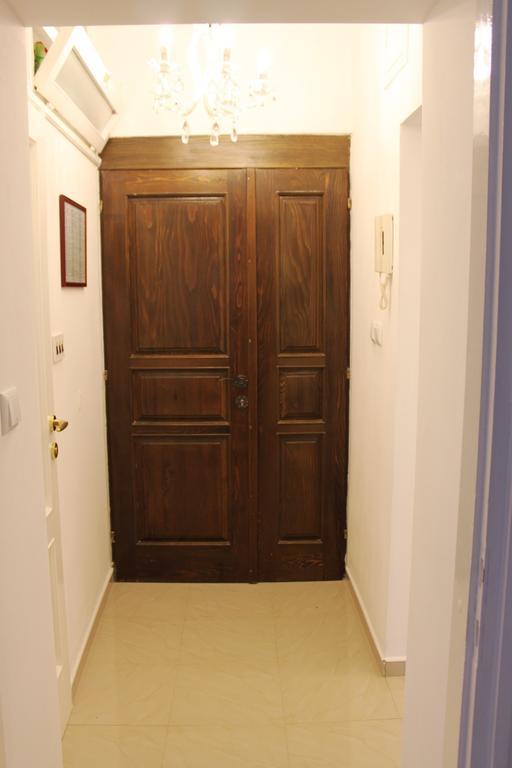 بولا Ana Apartment الغرفة الصورة